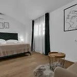 Rafael Apartament *