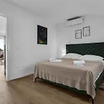 Rafael Apartament *