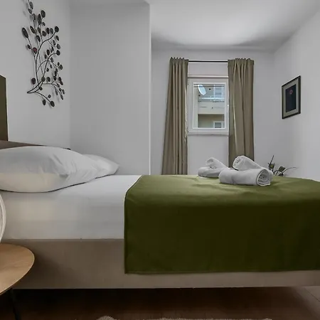 Διαμέρισμα Rafael *