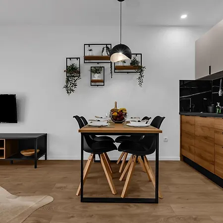 Rafael * Μακάρσκα