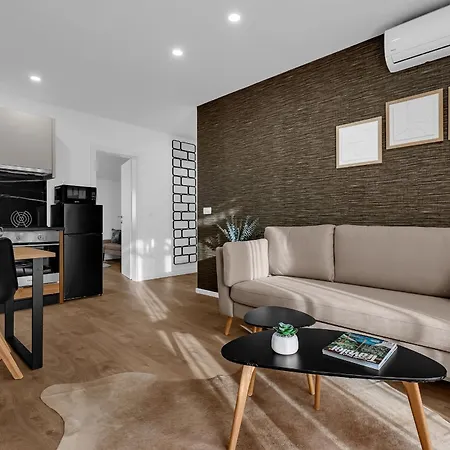 Rafael * Μακάρσκα