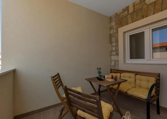Rafael Apartment *